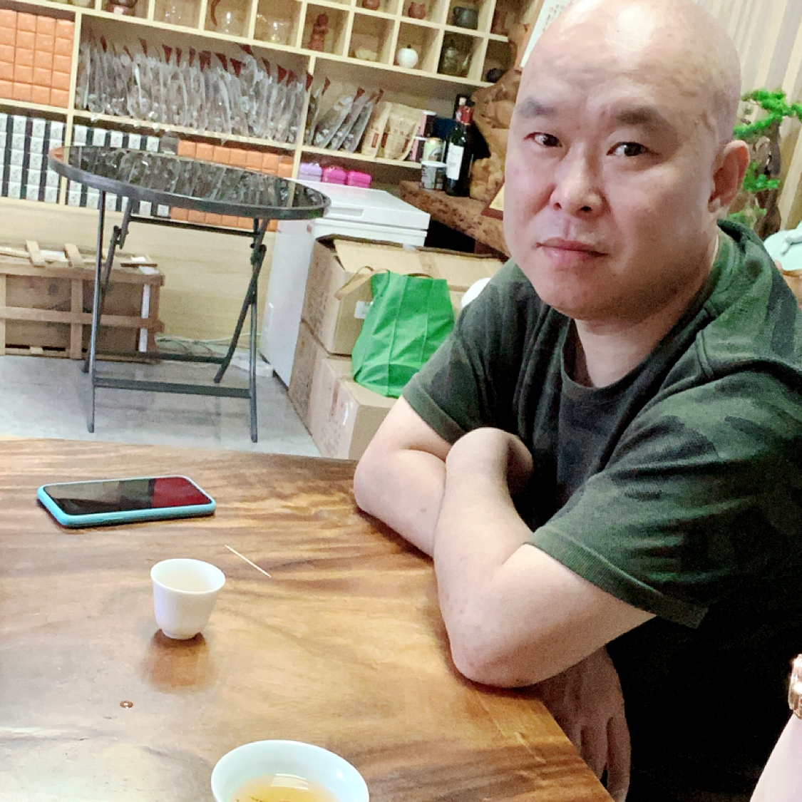 忐忑愿书本的照片