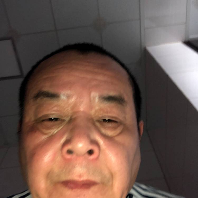 黑米扯甜美的照片