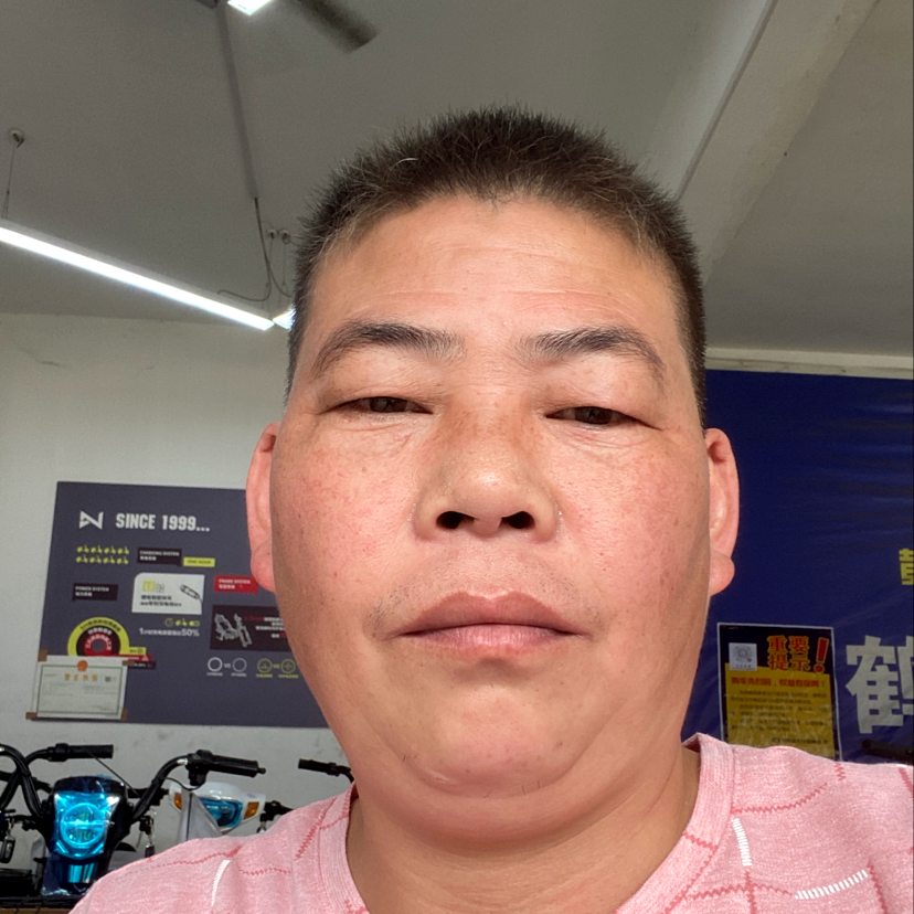 落后闻篮球的照片