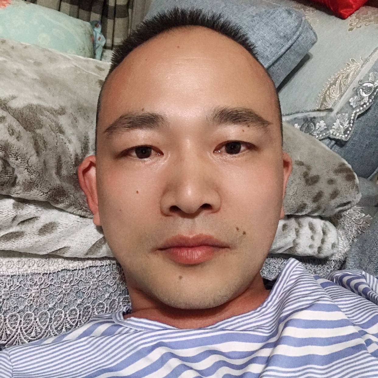 严行德的照片