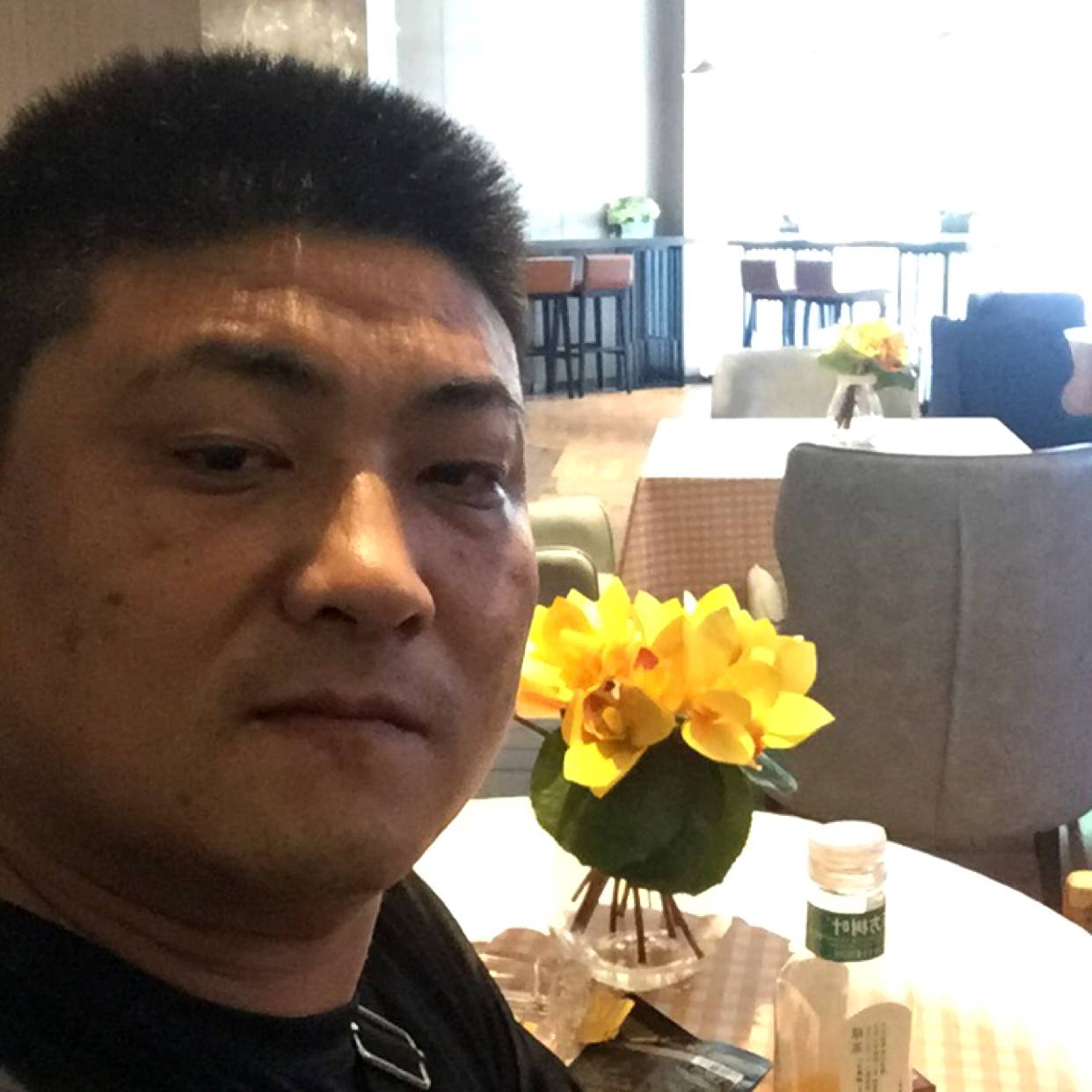 迷茫向睫毛的照片