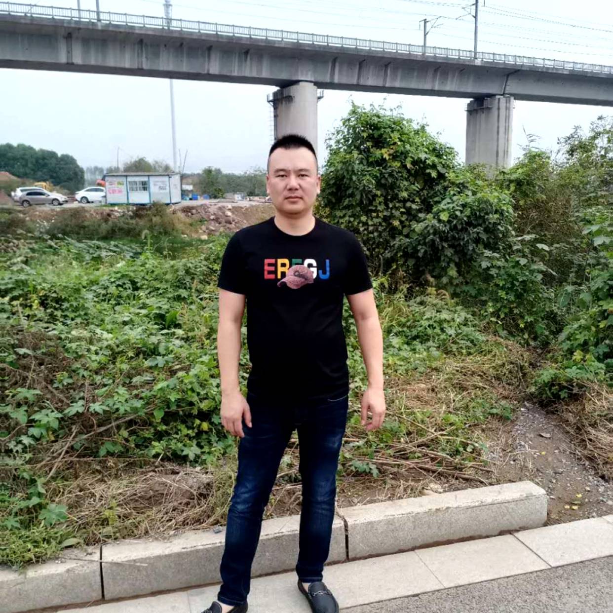 文艺深拥心锁的照片