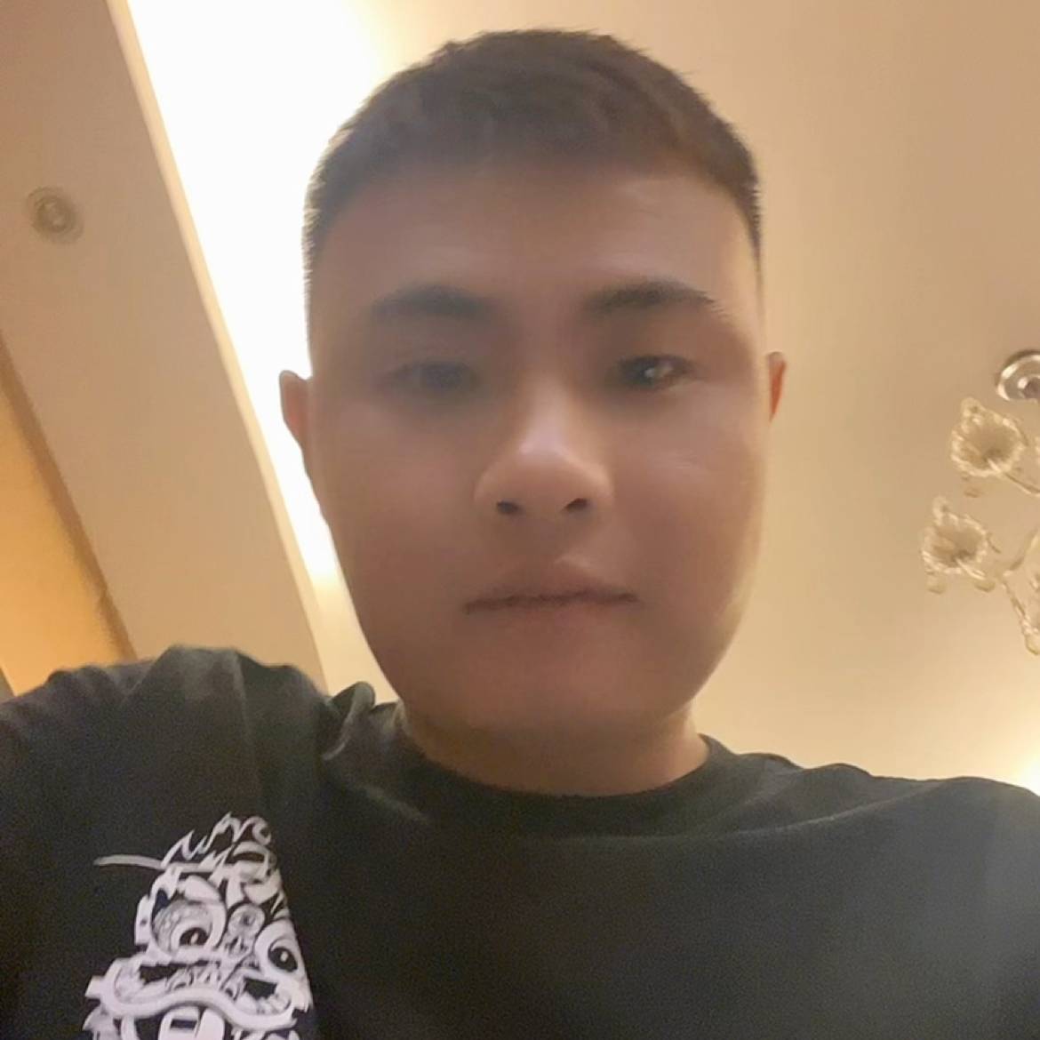 震动电源的照片