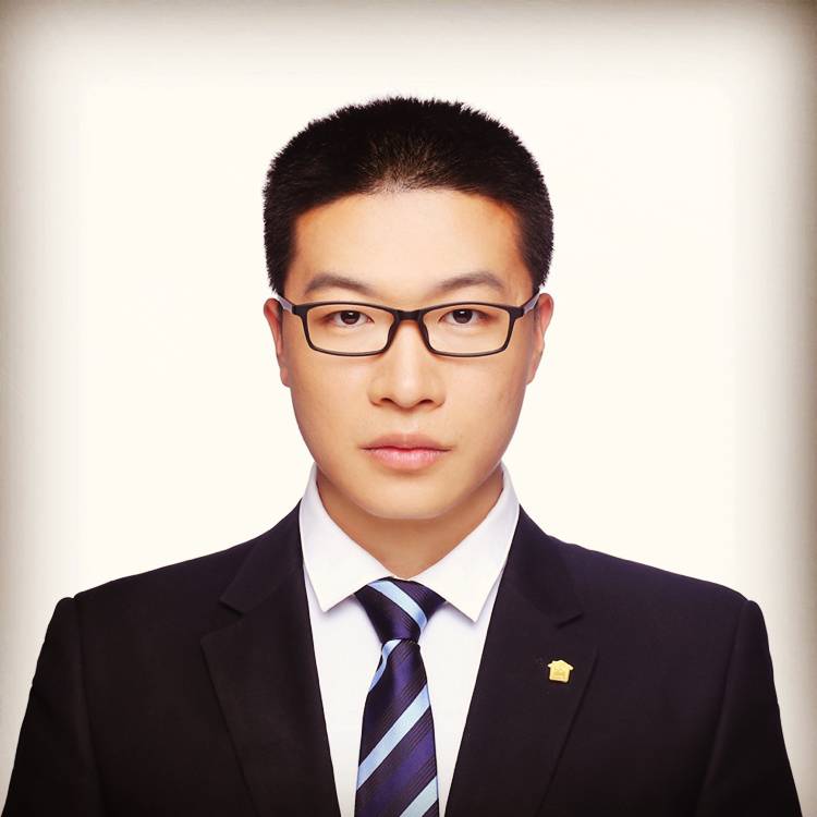 李轩辕的照片