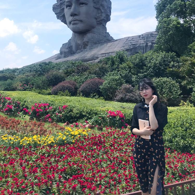 天真吴邪本人的照片