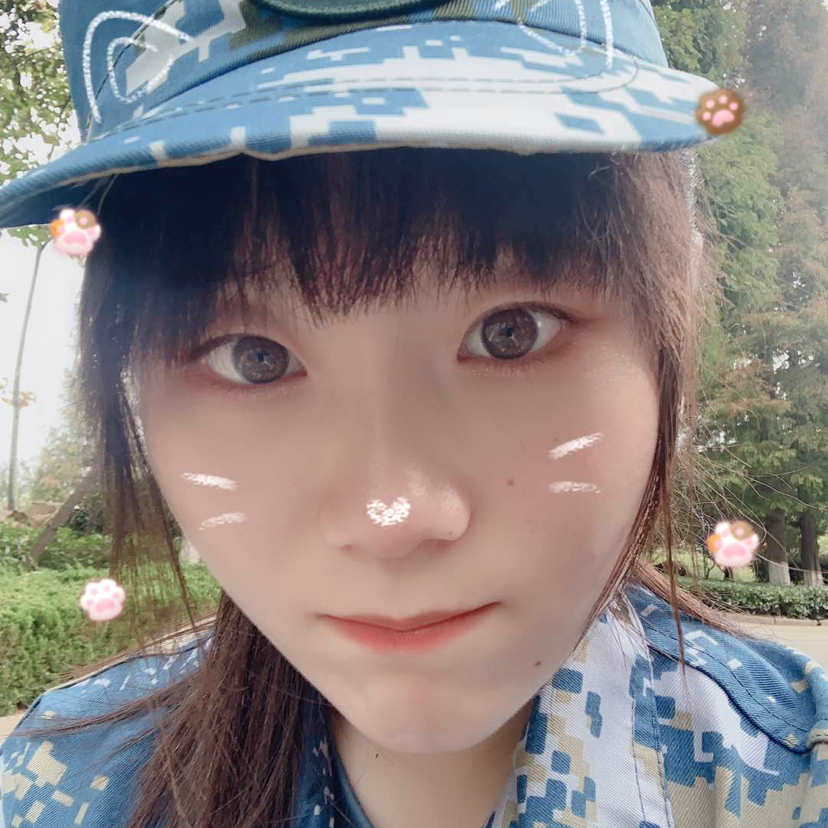 小阴谋的照片
