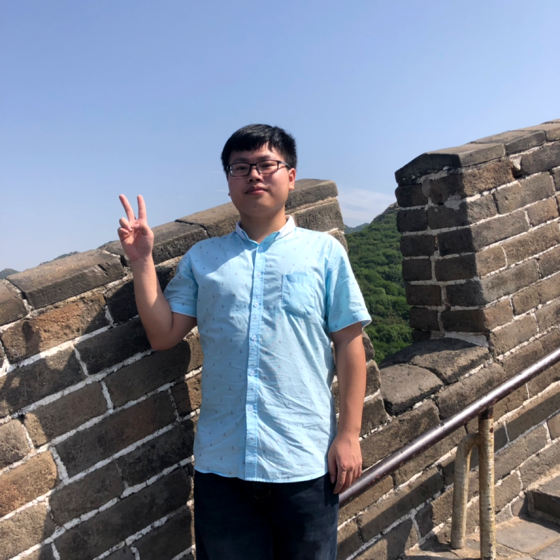 粗犷倾心月亮的照片