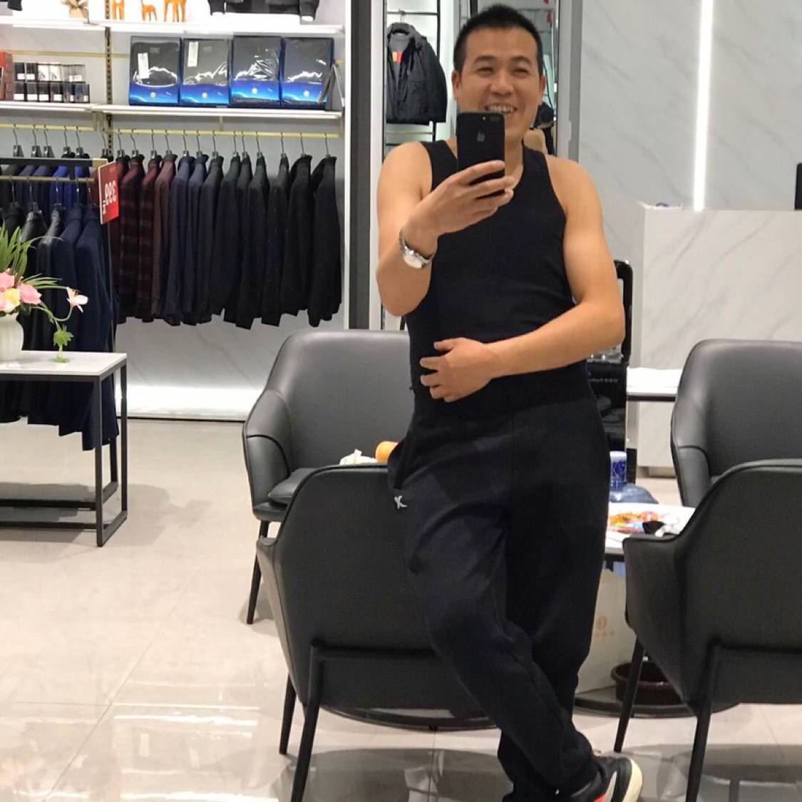 孤心深拥无情的照片