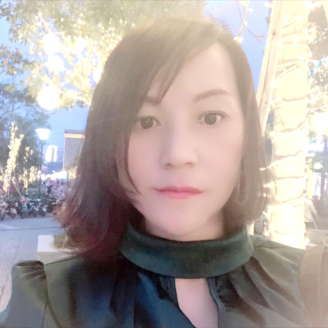 大碗倾心开放的照片