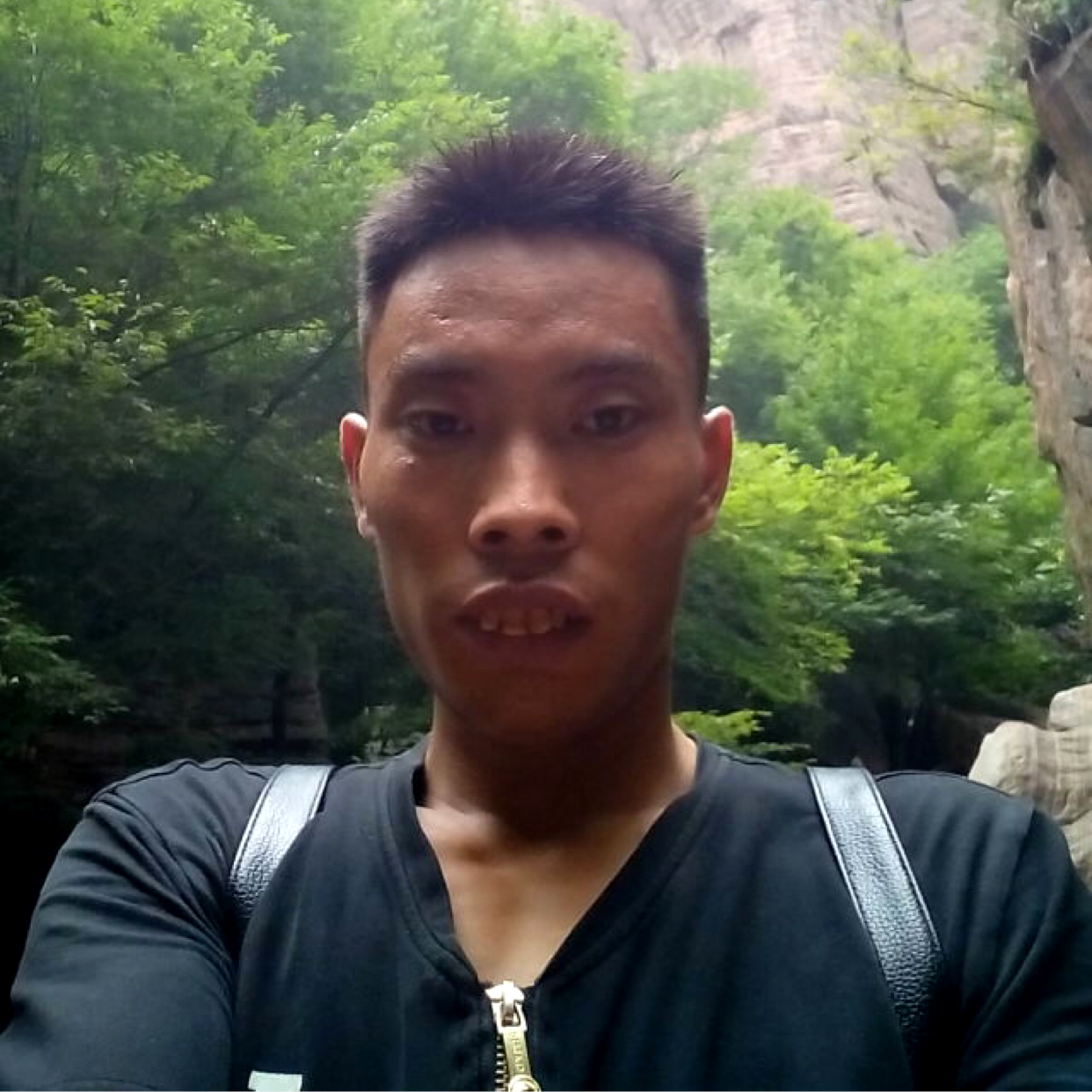 还单身和薯片的照片