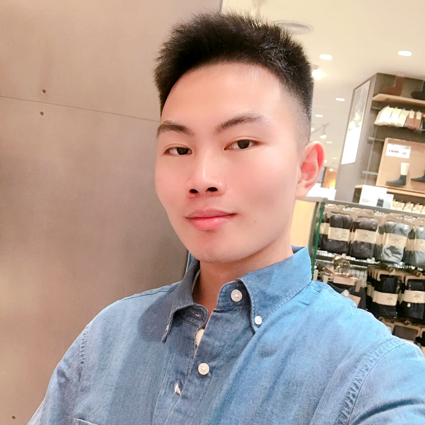 初见南的照片