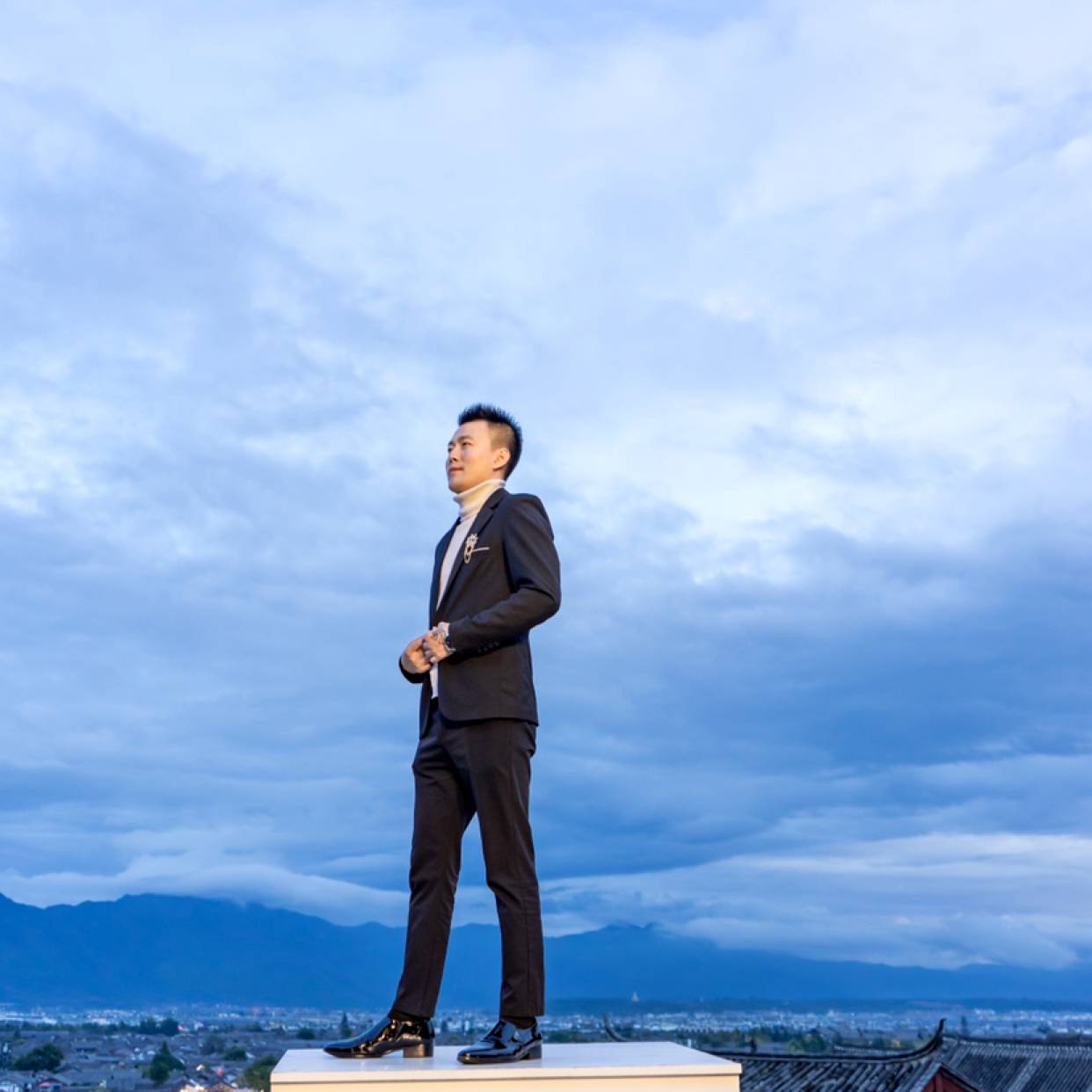 积极向上的、刘勇的照片