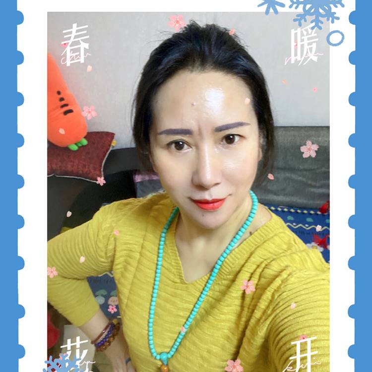 霞姐霞姐的照片