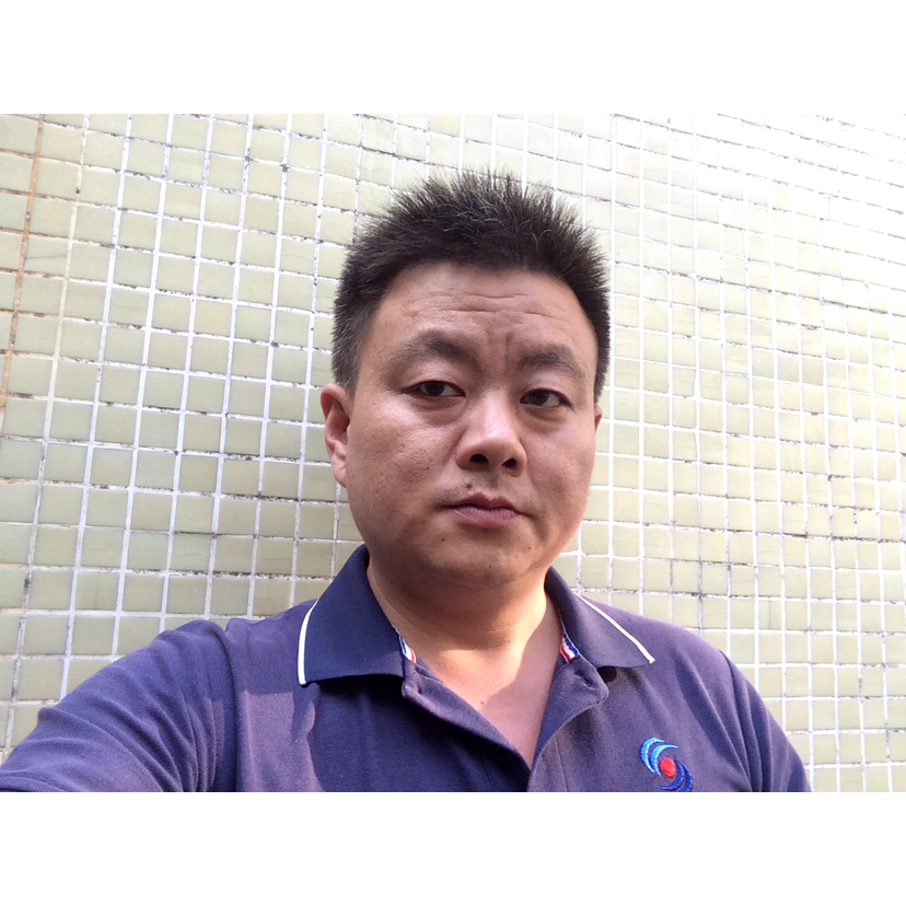 危机等待镜子的照片
