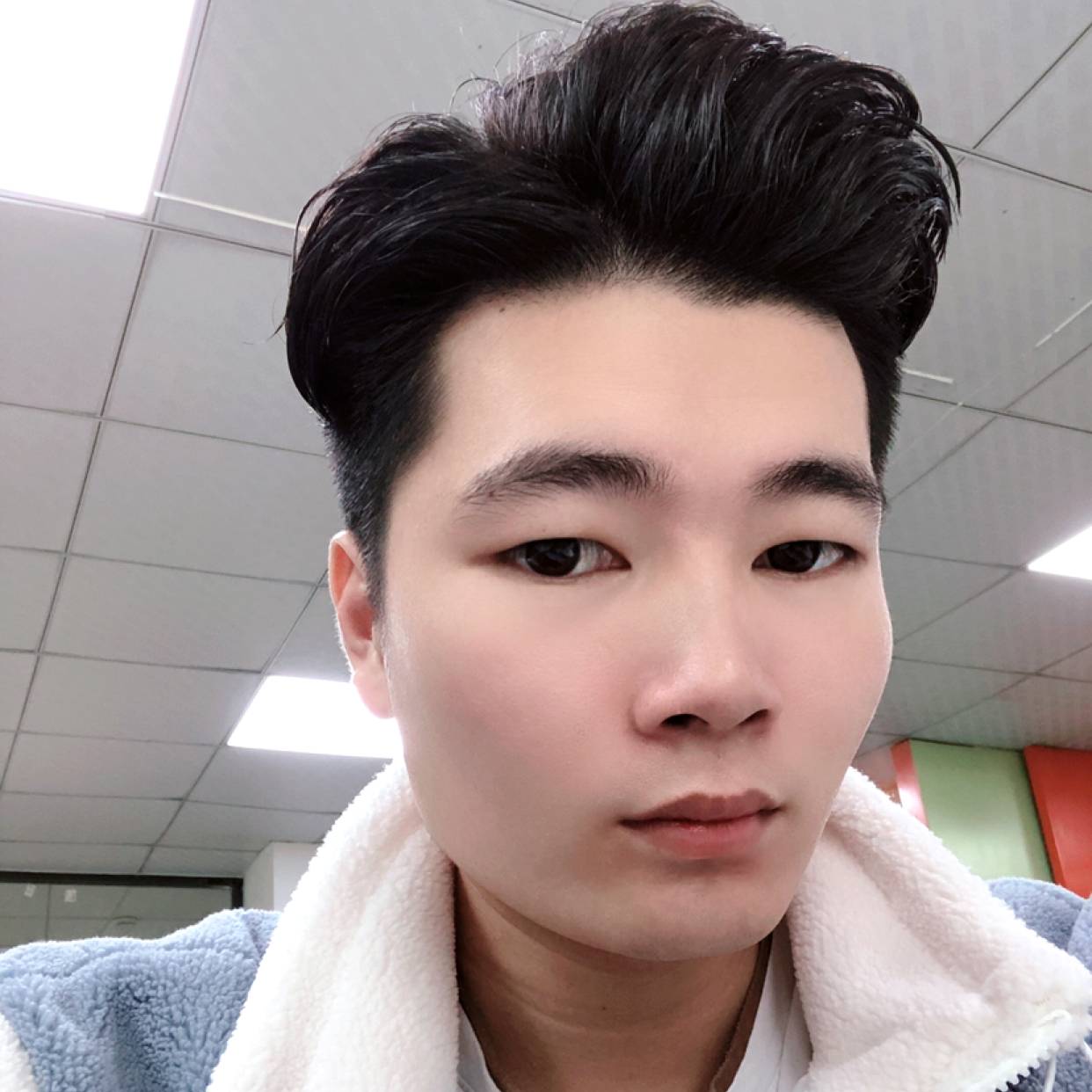 流影相许俏皮的照片