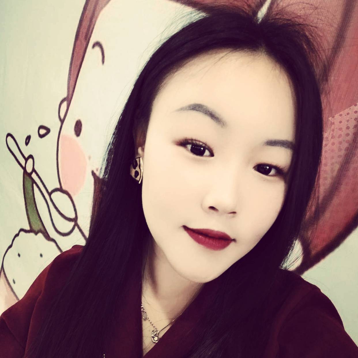 少女的朝思暮想的照片