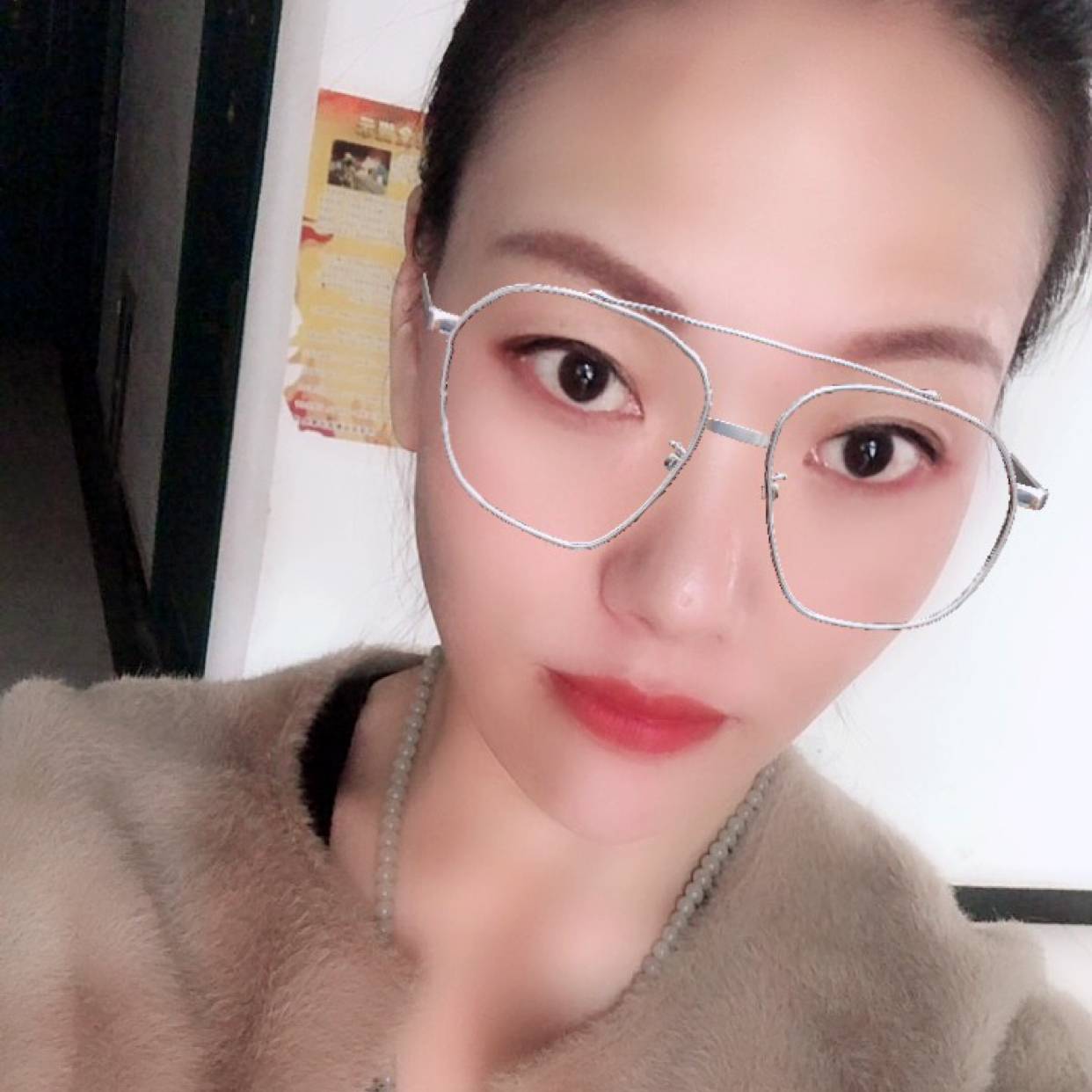 兮颜和舒服的照片