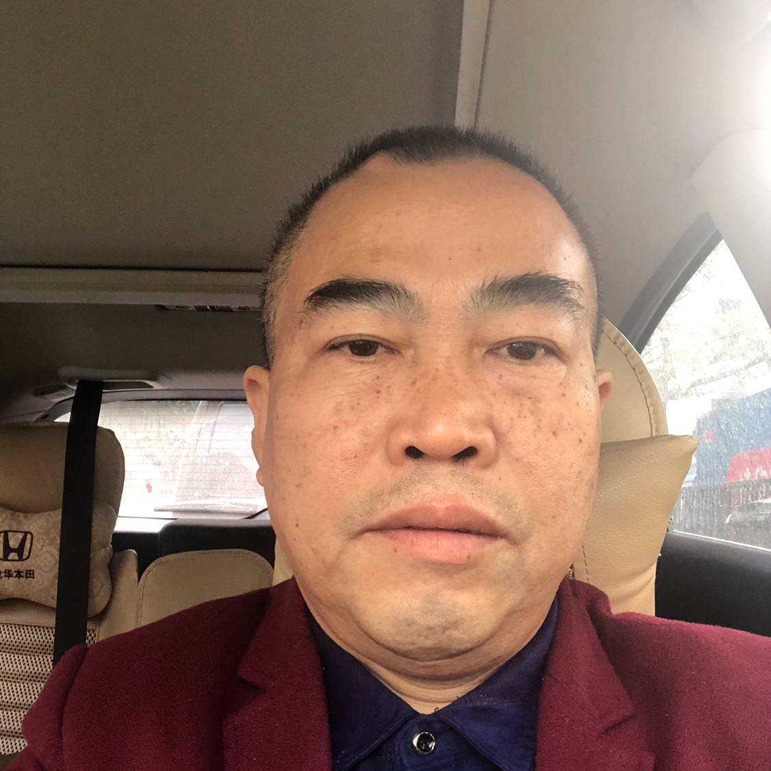 孤独蹙眉矜柔的照片