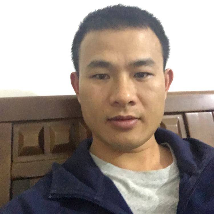 基地伤子的照片