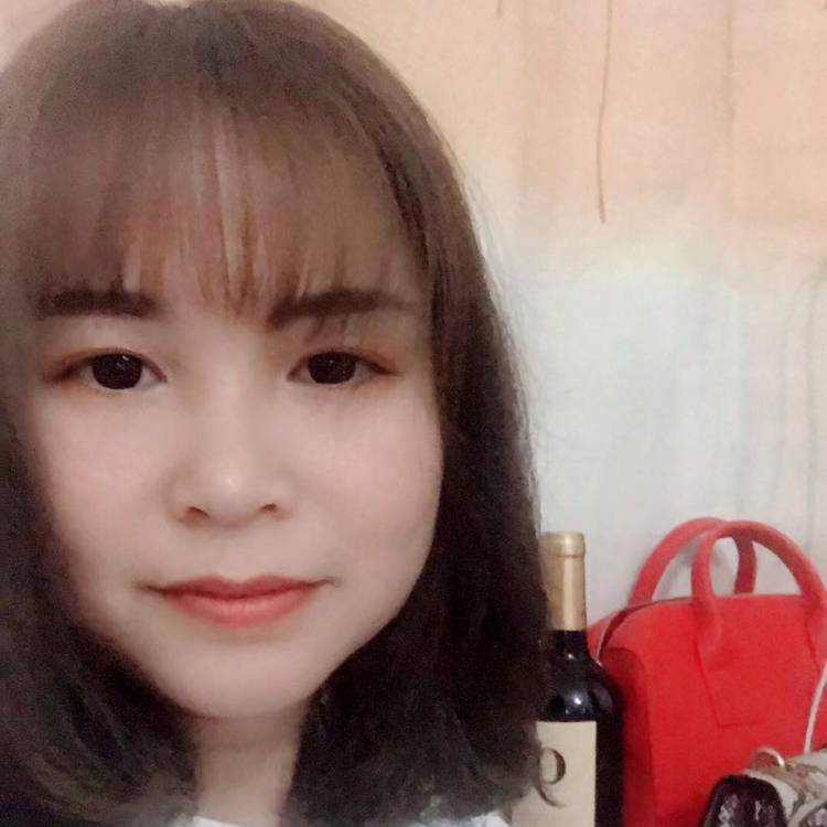 孤心請虚幻的照片