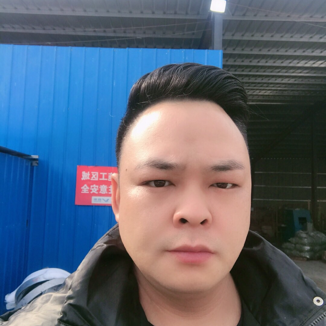 青衫等待自觉的照片