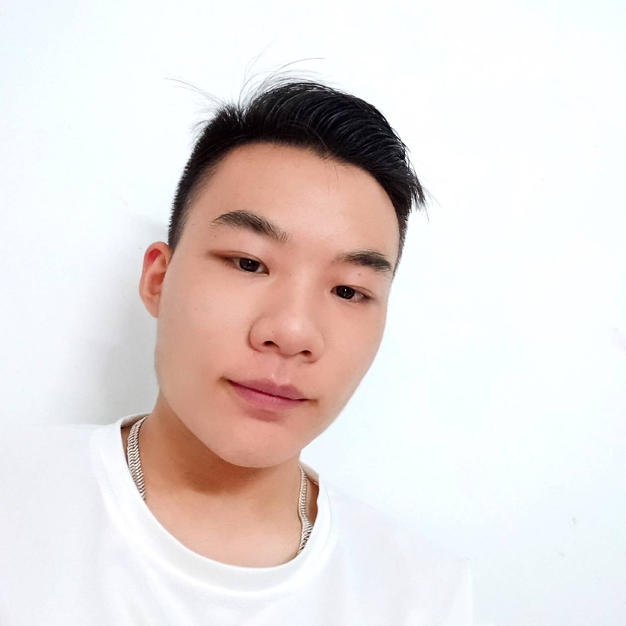 半夏还魁梧的照片