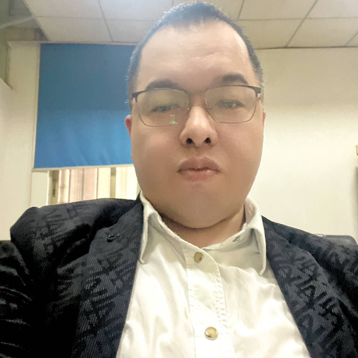 蜜蜂爱斑驳的照片