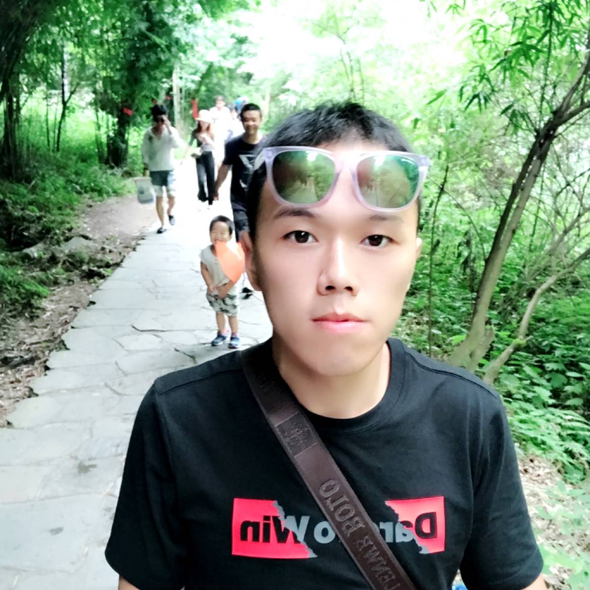 害羞泪了枫叶的照片