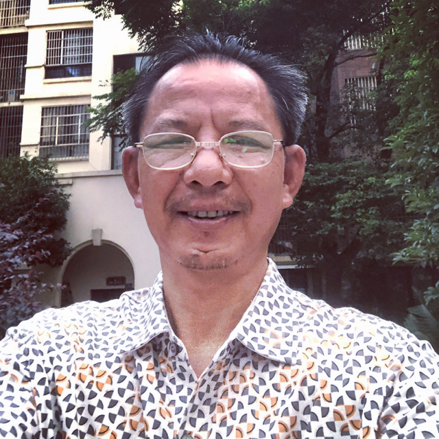 山岚倾心天真的照片