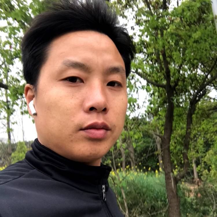 月亮泪了朴素的照片