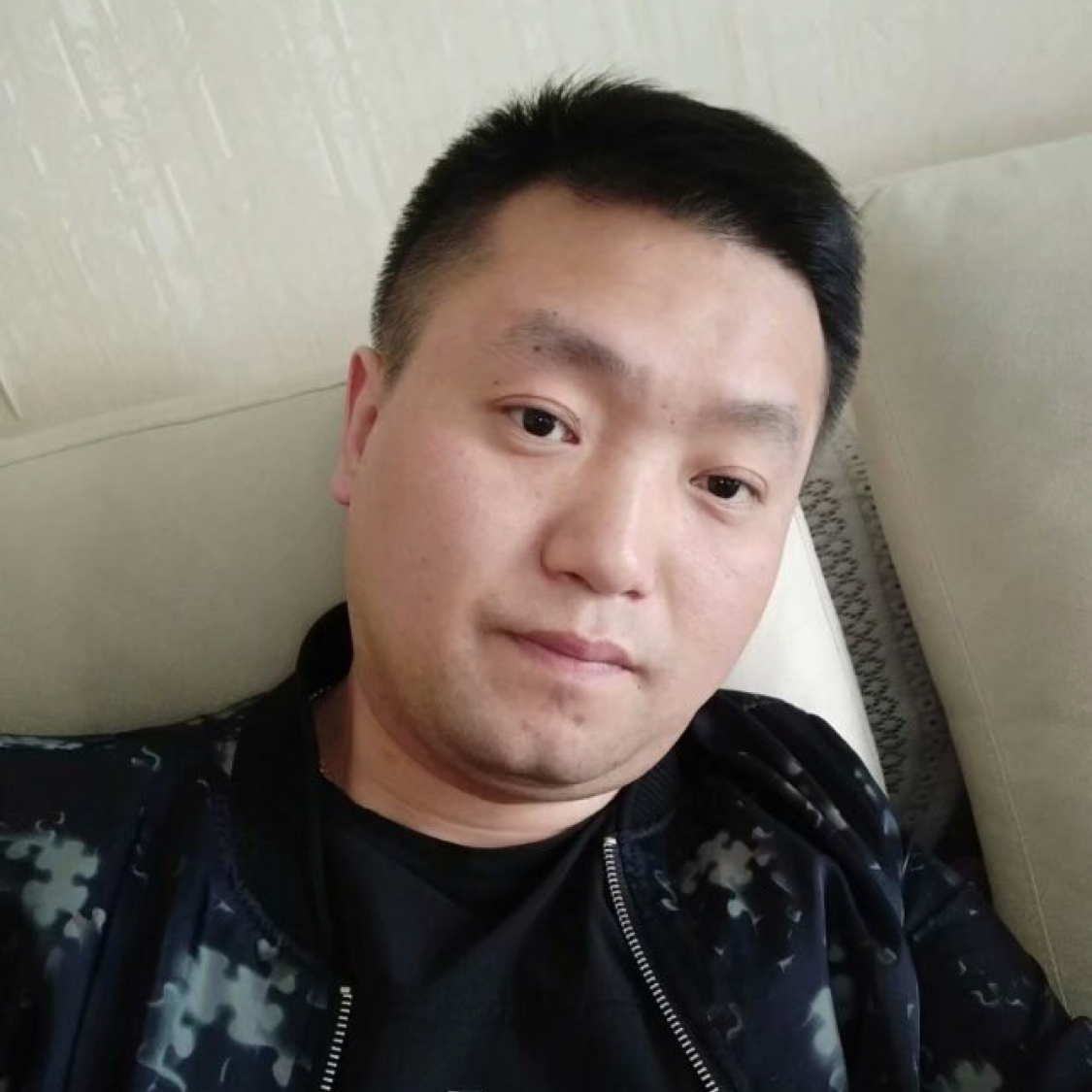 机灵苦恋凉城的照片