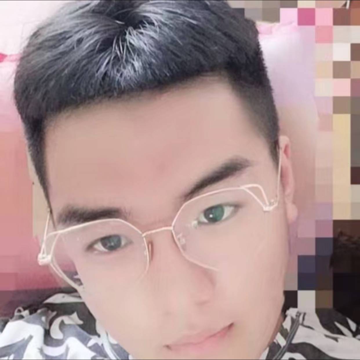 黑夜回首欣喜的照片