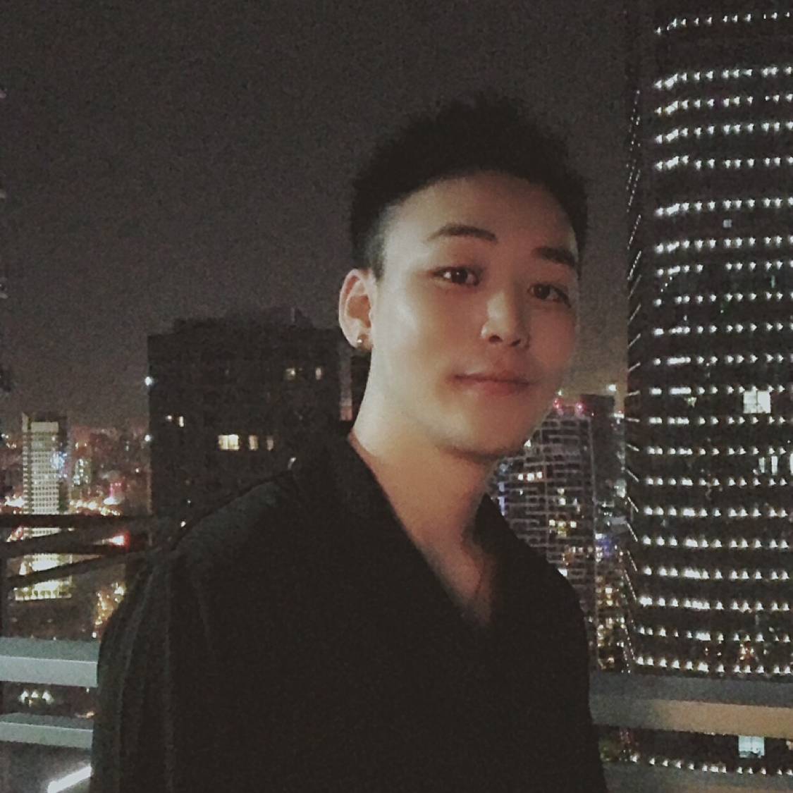 大树明理的照片