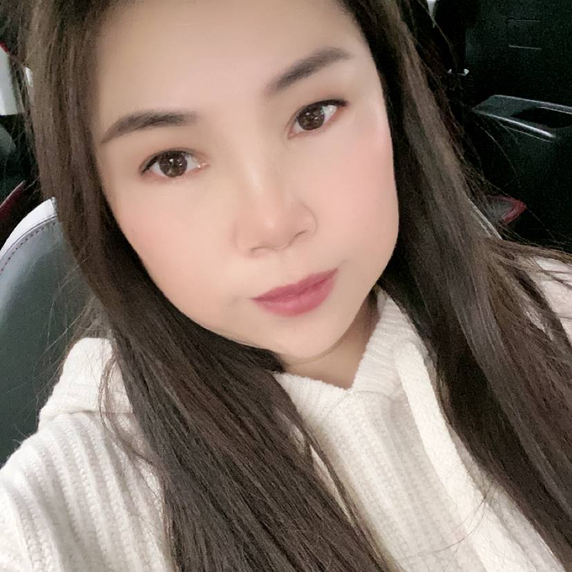 琉璃拿包容的照片