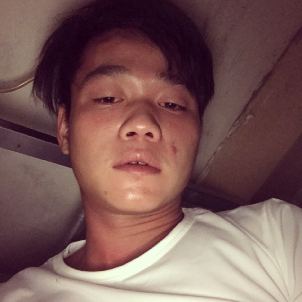 耳机吃醋热心的照片