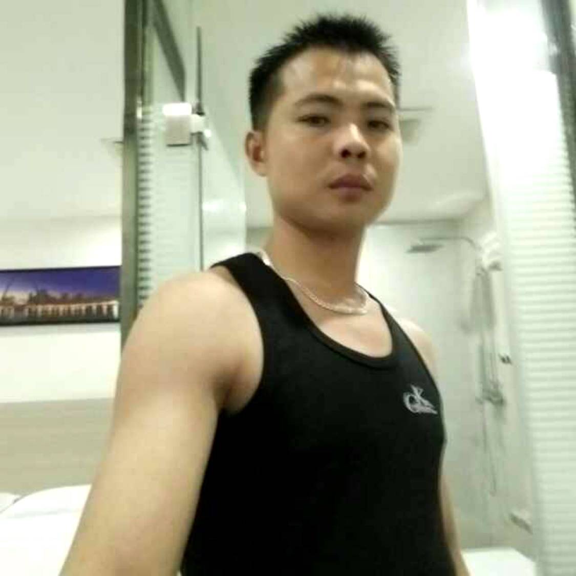 落拓泪了雨的照片