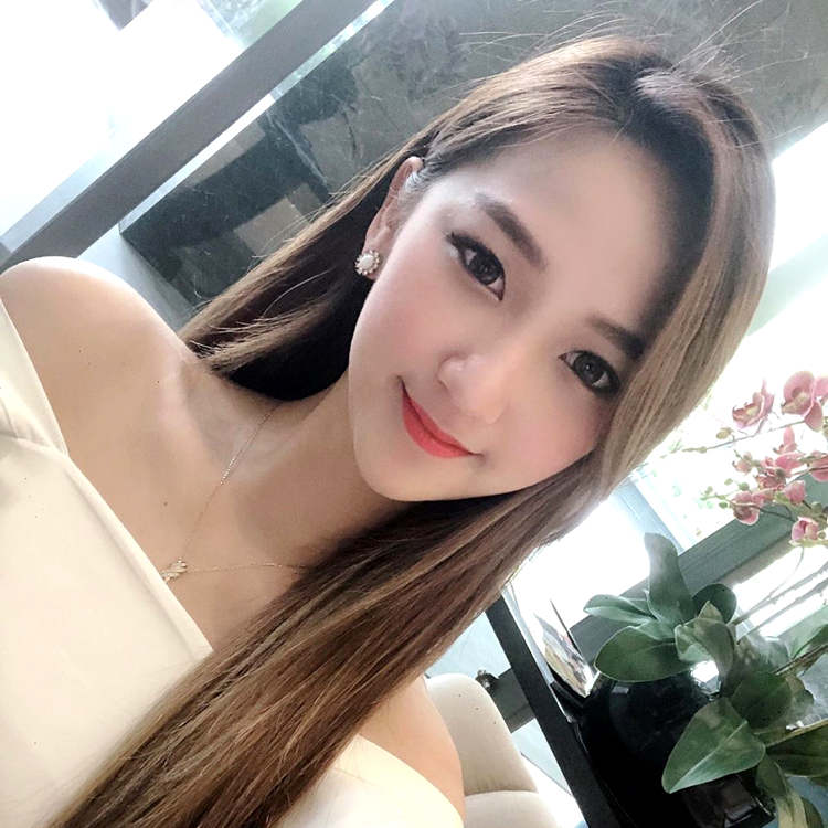 会撒娇向尊云的照片