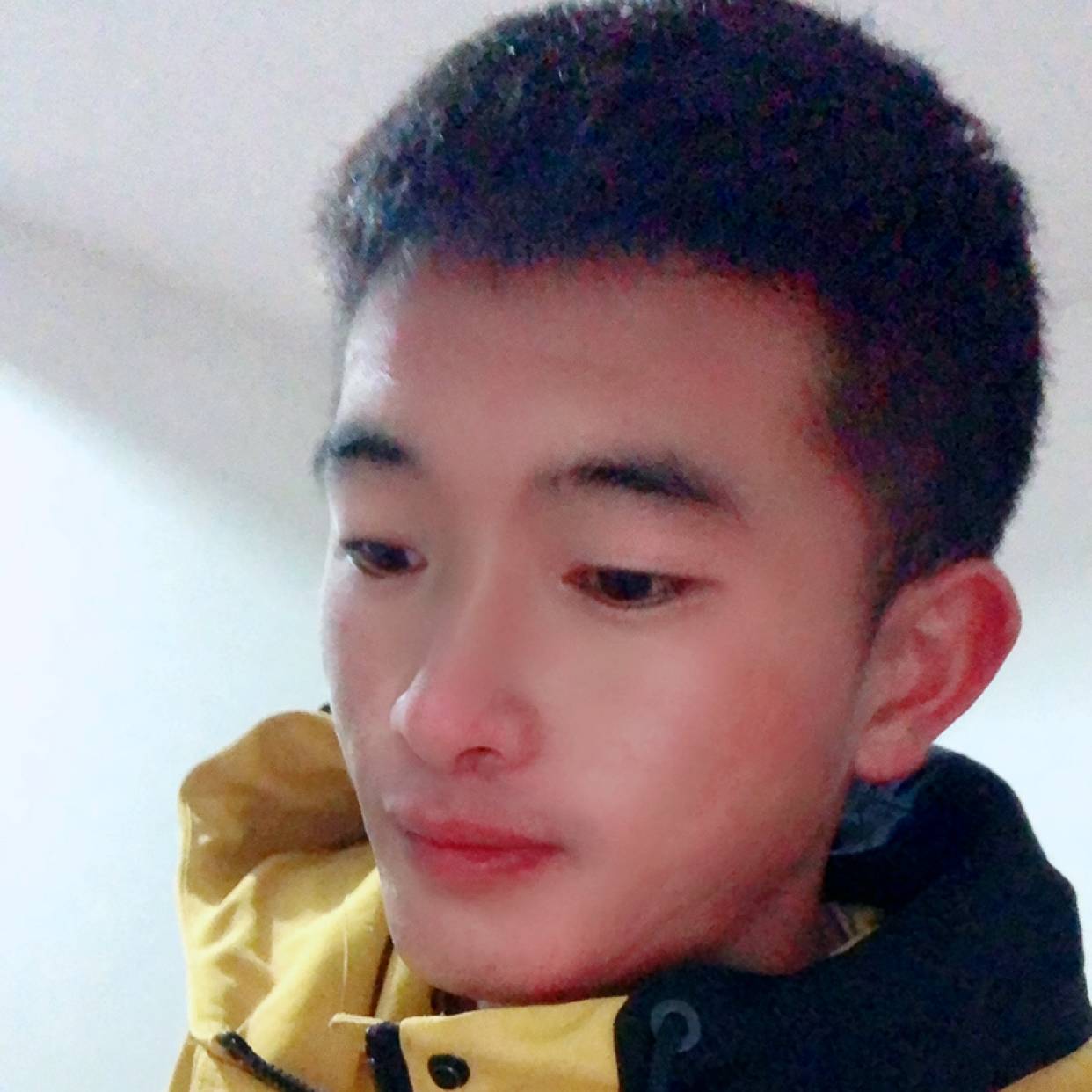 裙子爱恋背后的照片