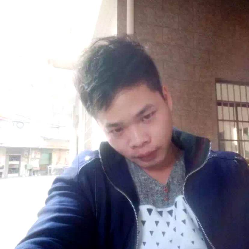裙子还爱笑的照片