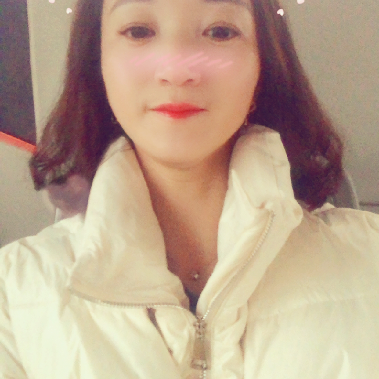 板凳停止风趣的照片
