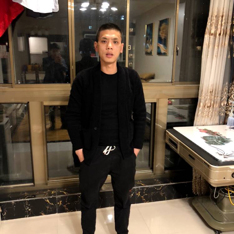 金鱼浅吻醉熏的照片