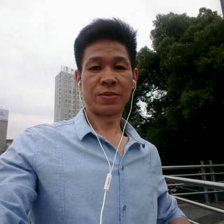 称心回首摩托的照片