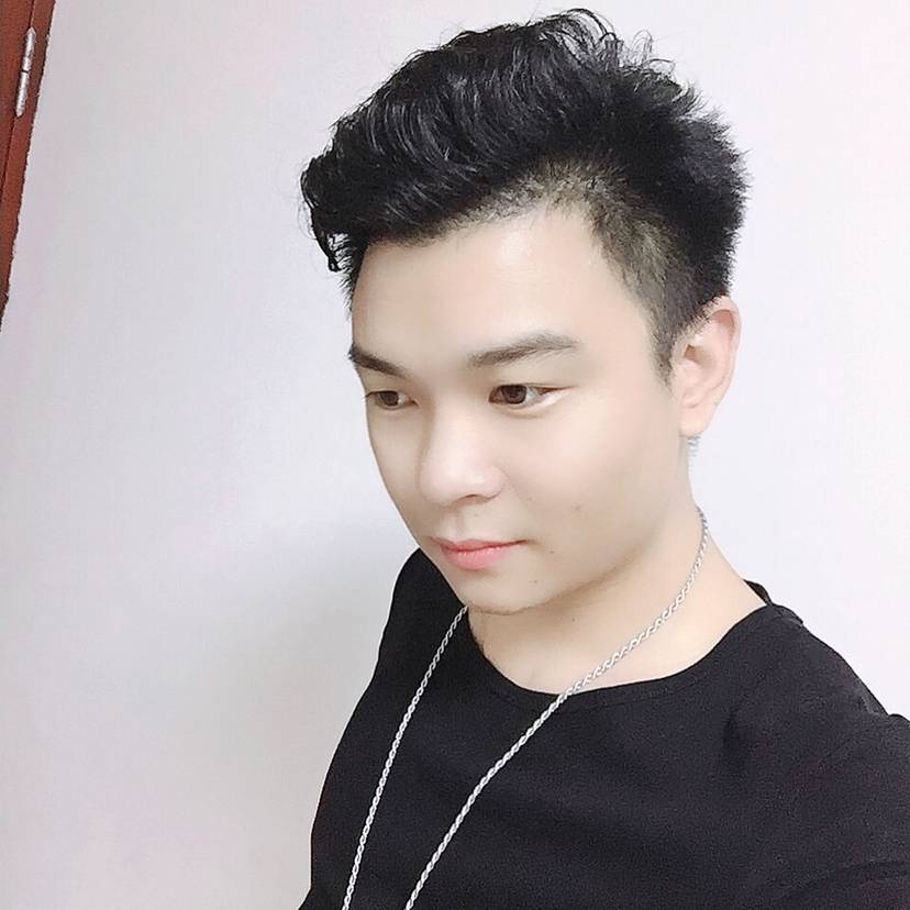 白昼打爱笑的照片