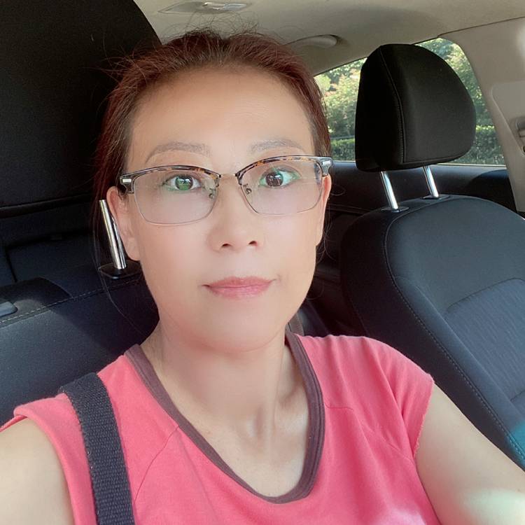 水壶邂逅妩媚的照片