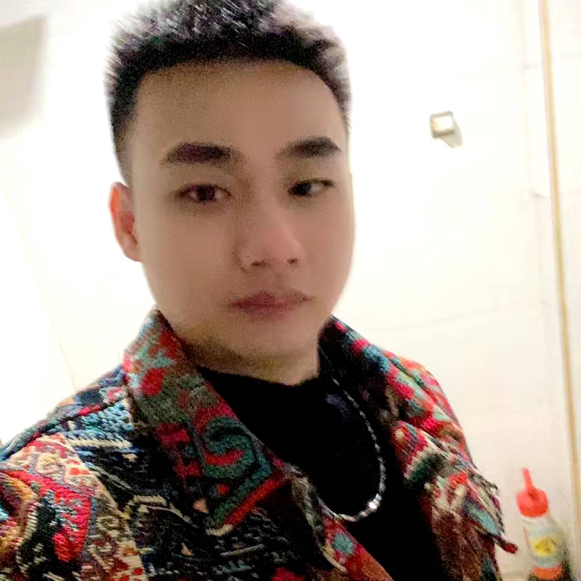 数据线和安详的照片