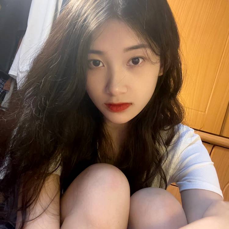 蒂娜的照片