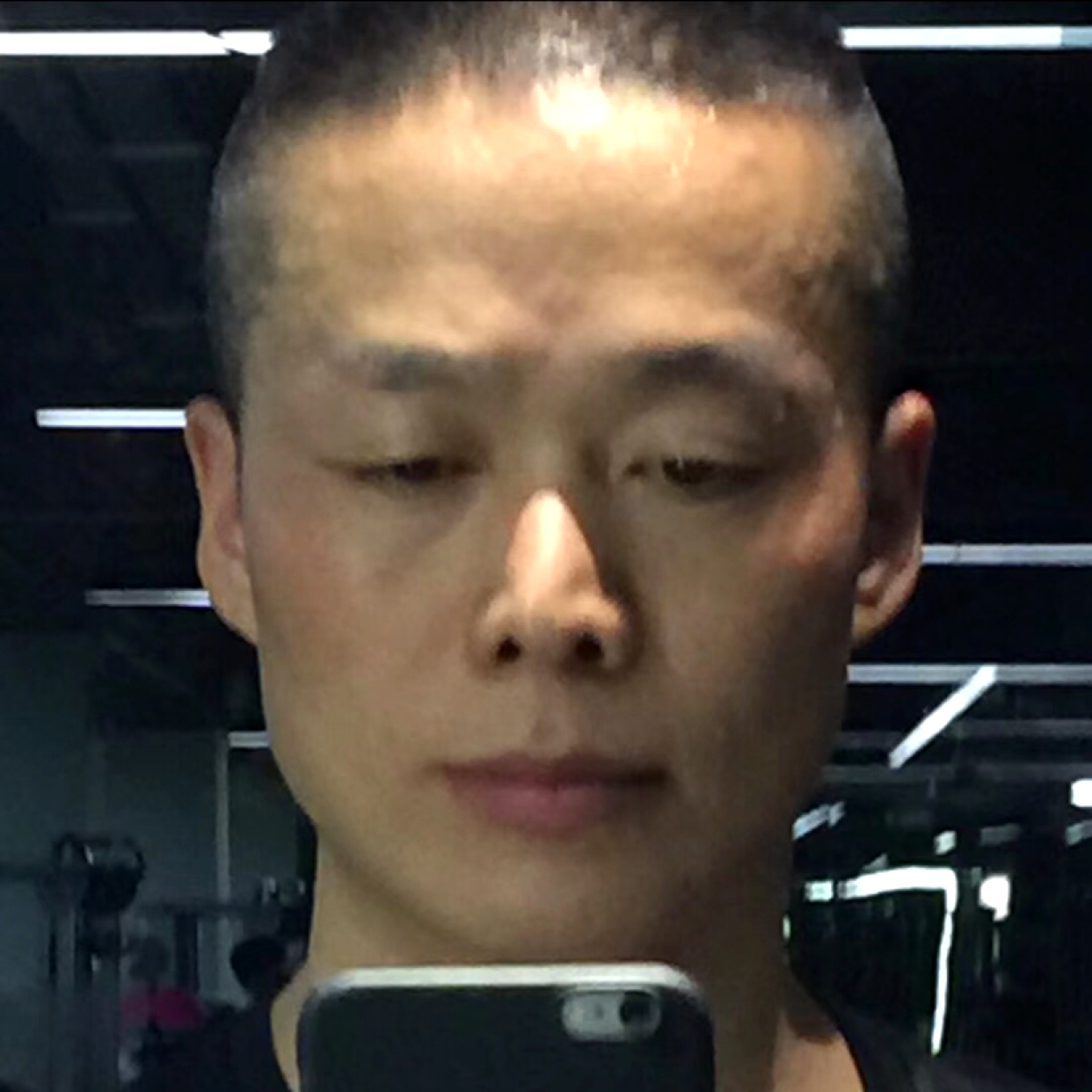 铁血枭雄的照片