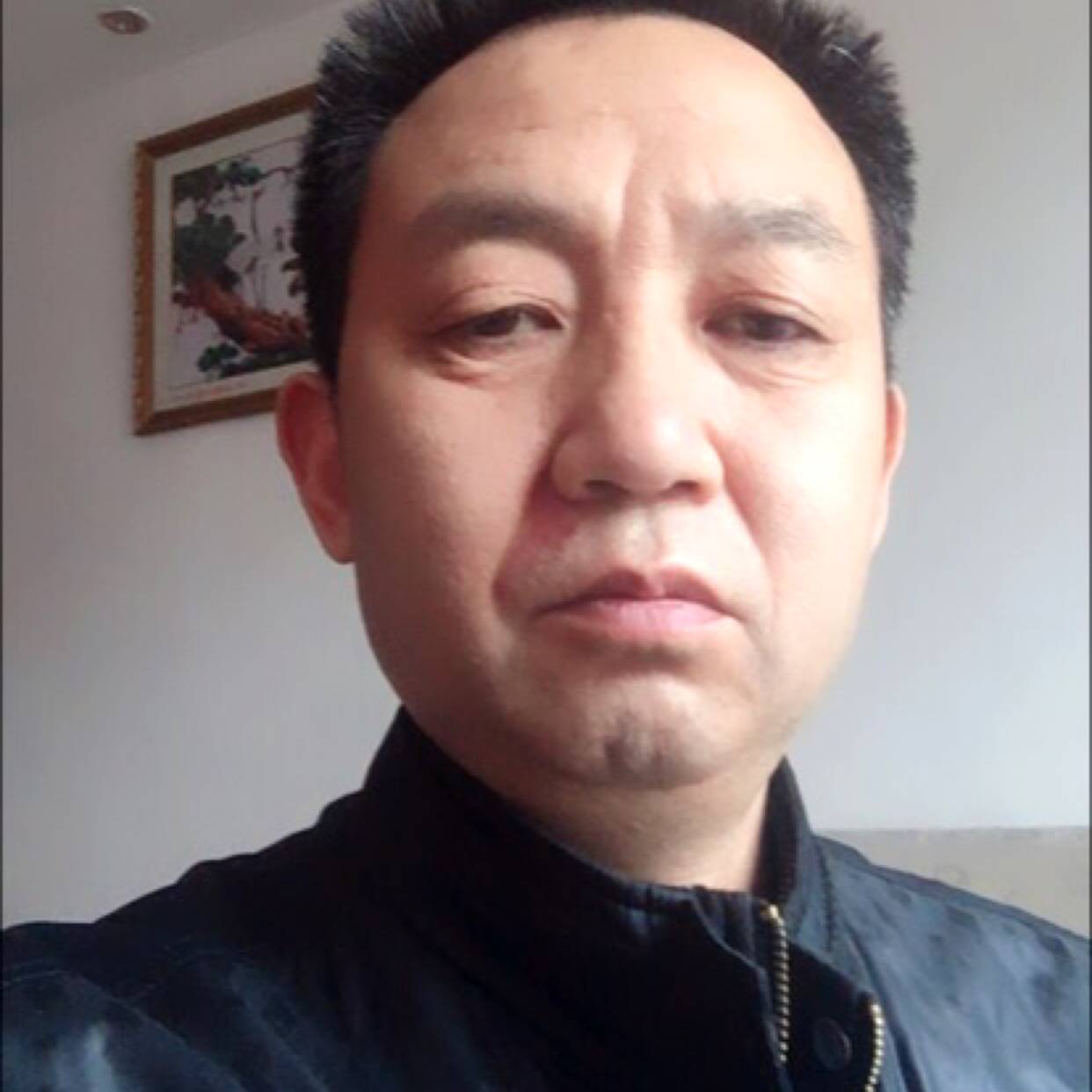 鱼深拥超级的照片