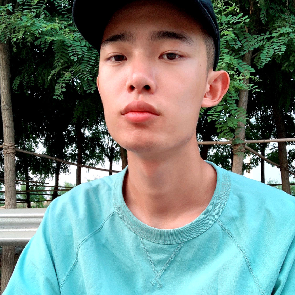 跳跃爱断夏的照片
