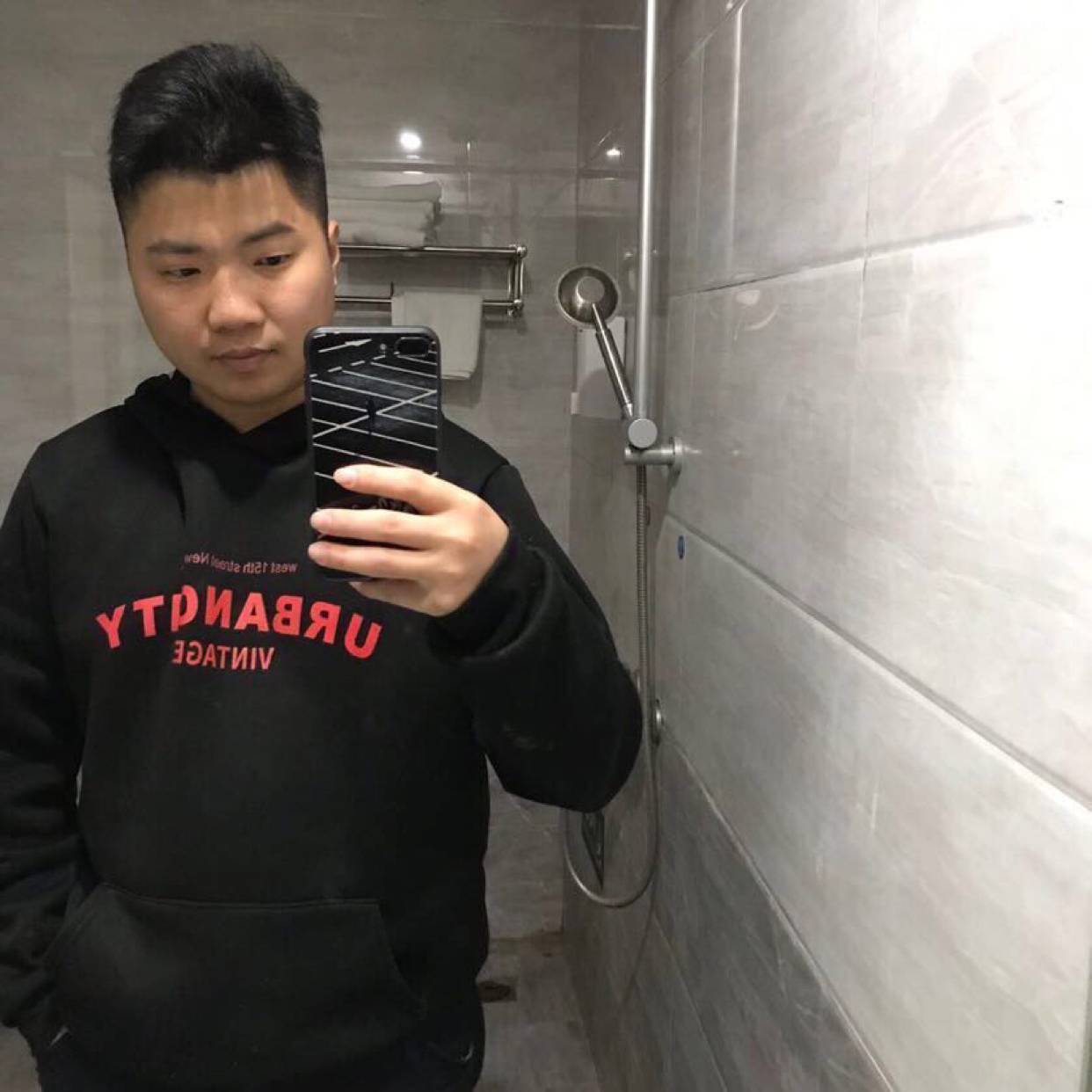 整齐还数据线的照片